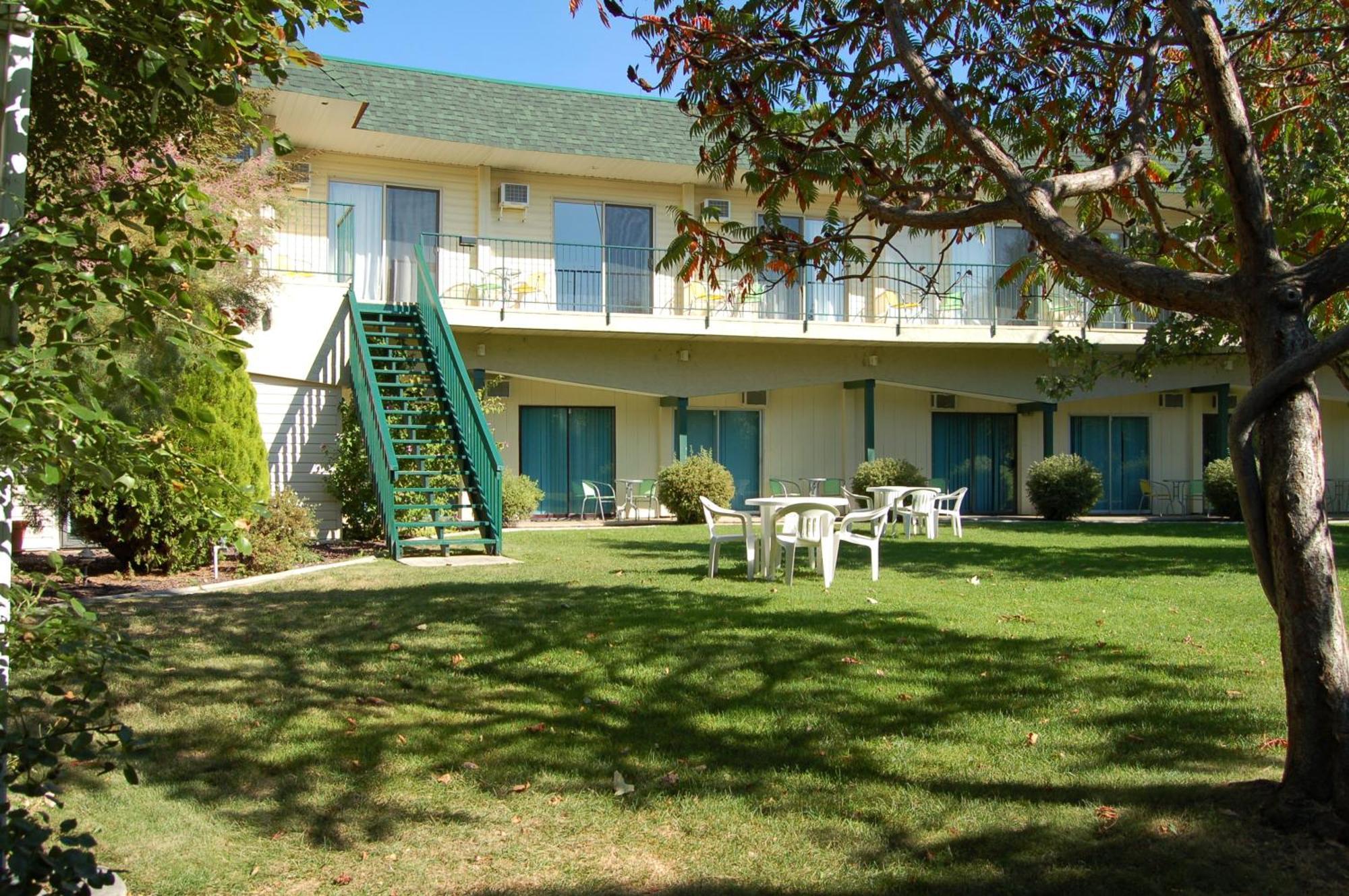Summerland Motel Exterior photo